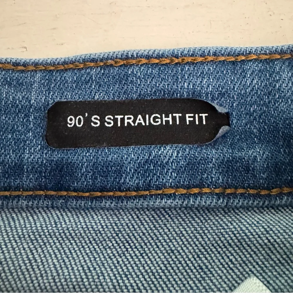 Judy Blue 90's Straight Fit Distressed Denim Jeans Size 13/31 - Picture 11 of 13